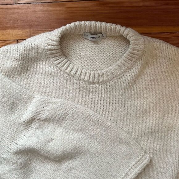 Zara Cream Bell Sleeve Chunky Sweater - Picture 3 of 5